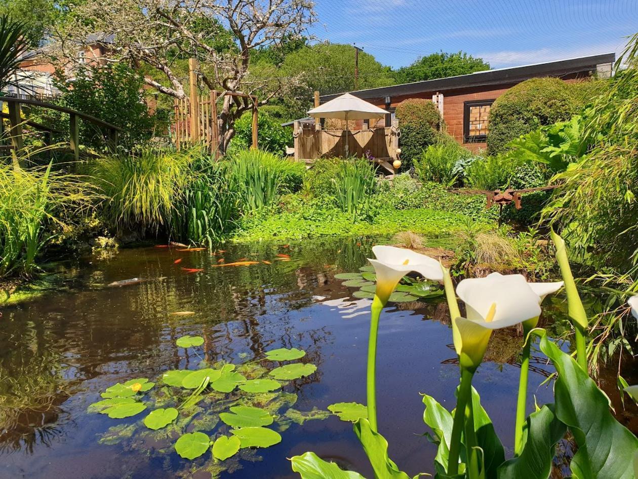 'Monktonmead Lodge' In Secluded Setting, With Private Indoor Pool. ไรด์ ภายนอก รูปภาพ